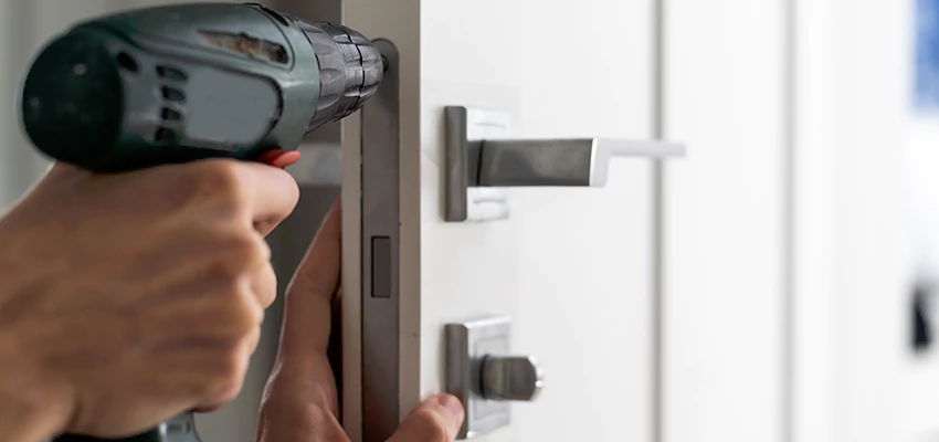 Locksmith For Lock Replacement Near Me in Stanford, CA
