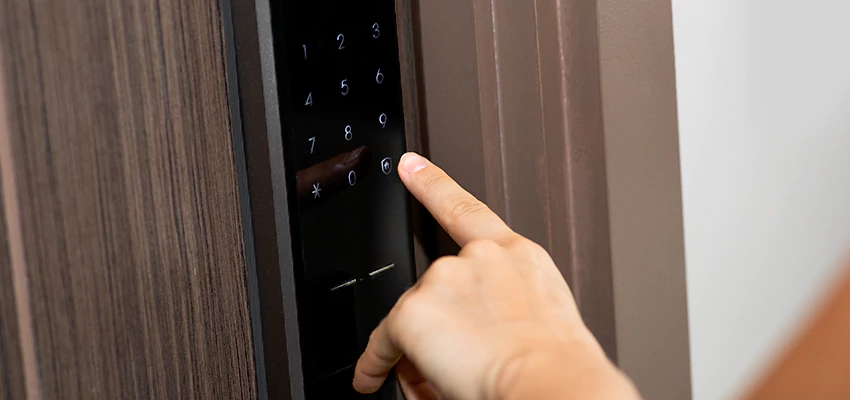 Smart Electric Locks Replacement Services in Stanford, CA