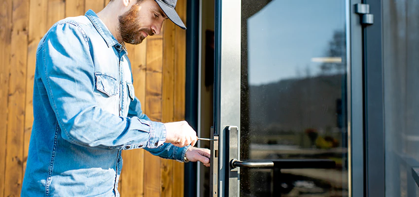 Frameless Glass Storefront Door Locks Replacement in Stanford, CA