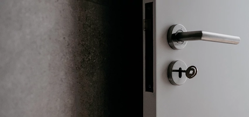 Front Door Handle Repair And Installation in Stanford, CA